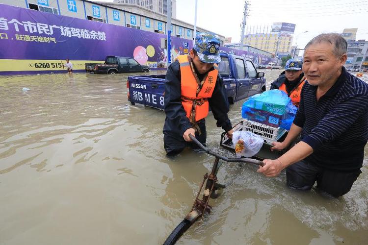 私自动用救灾物资怎么处理「市民买到救灾物资怎么处理」 拍卖新闻